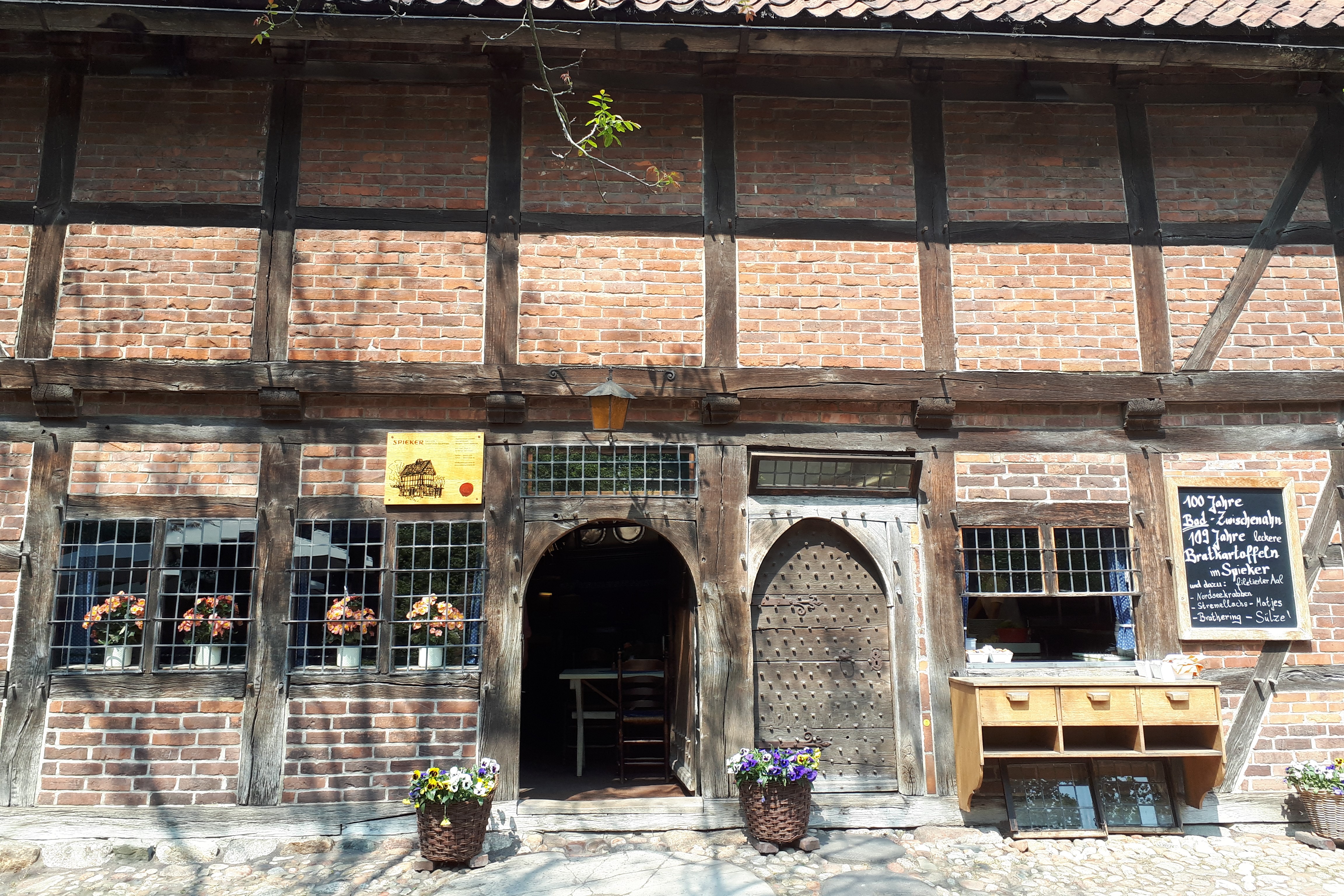 Altes Gasthaus aus dem Jahre 300 - der "Spieker"